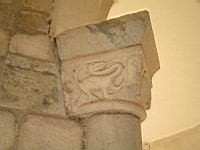 Saint-Genis-les-fontaines, Cloitre, Chapiteau, Dragon (2)